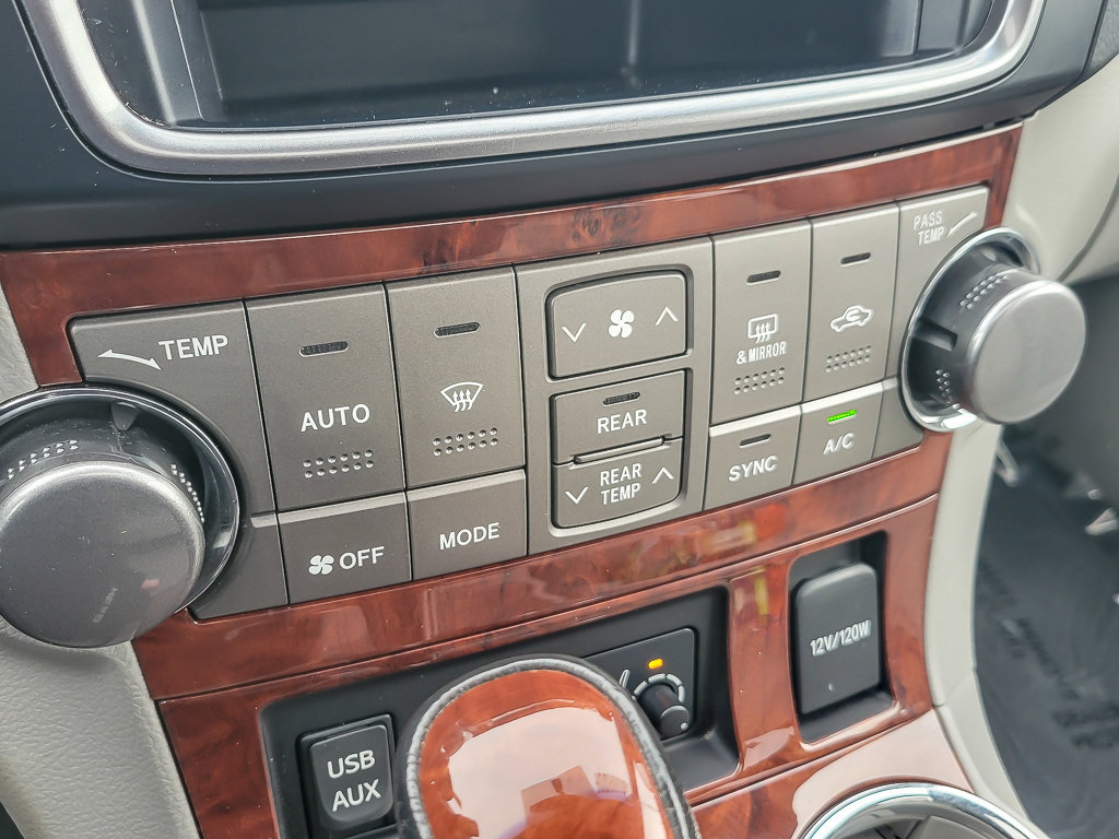 2013 TOYOTA HIGHLANDER - Image 18