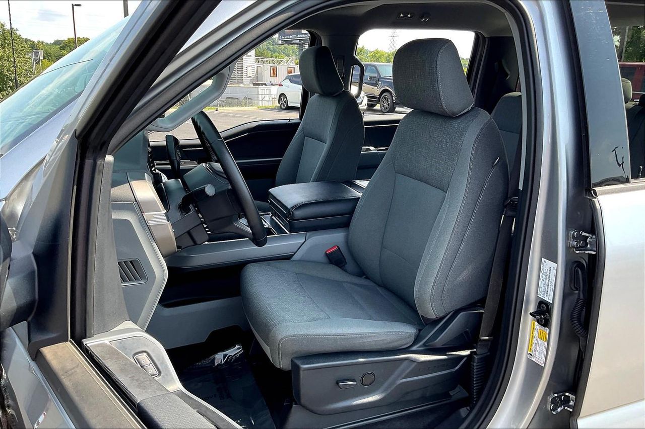 2024 Ford F-150 XLT photo 20