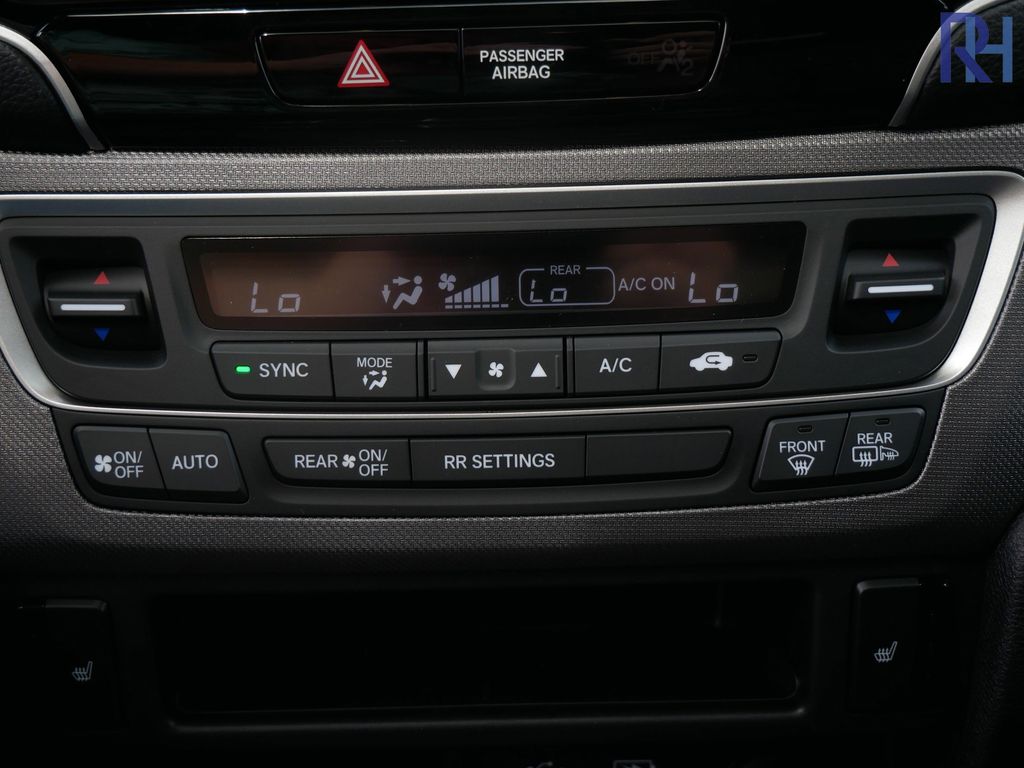 2025 Honda Ridgeline RTL photo 8