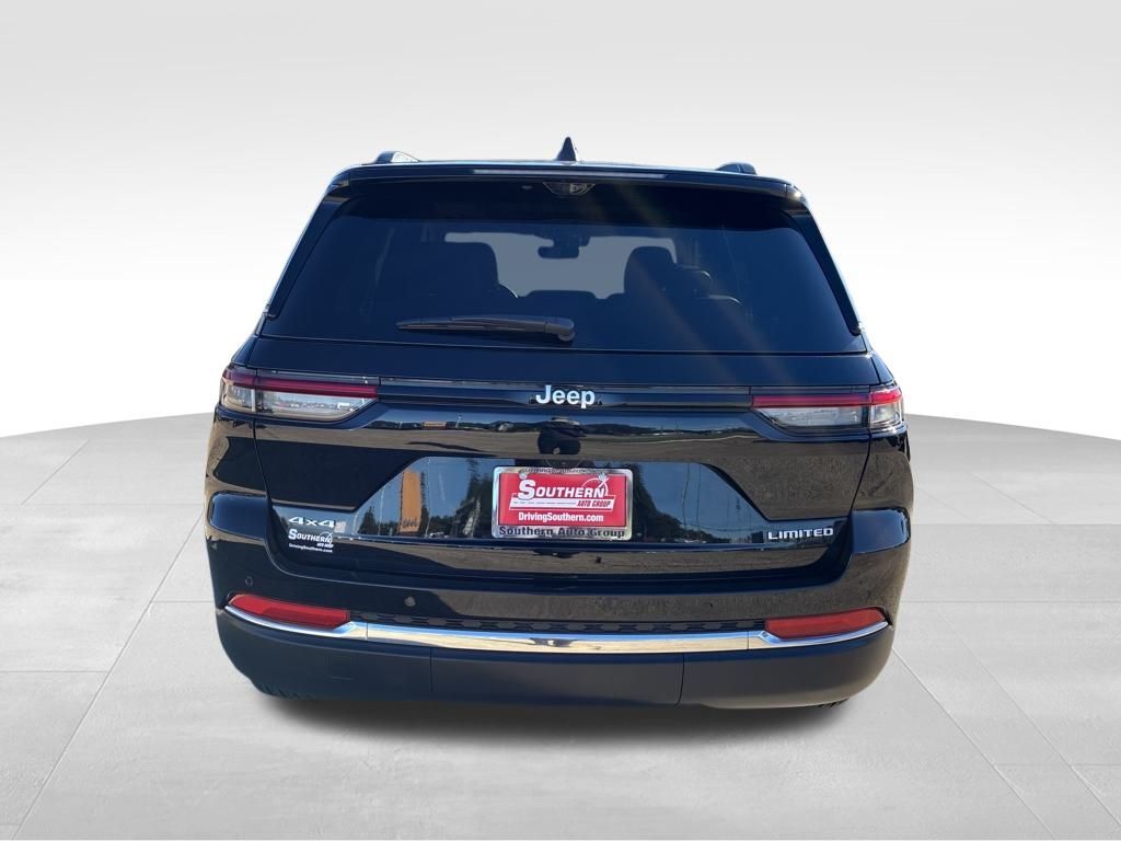 2025 Jeep Grand Cherokee Limited photo 4