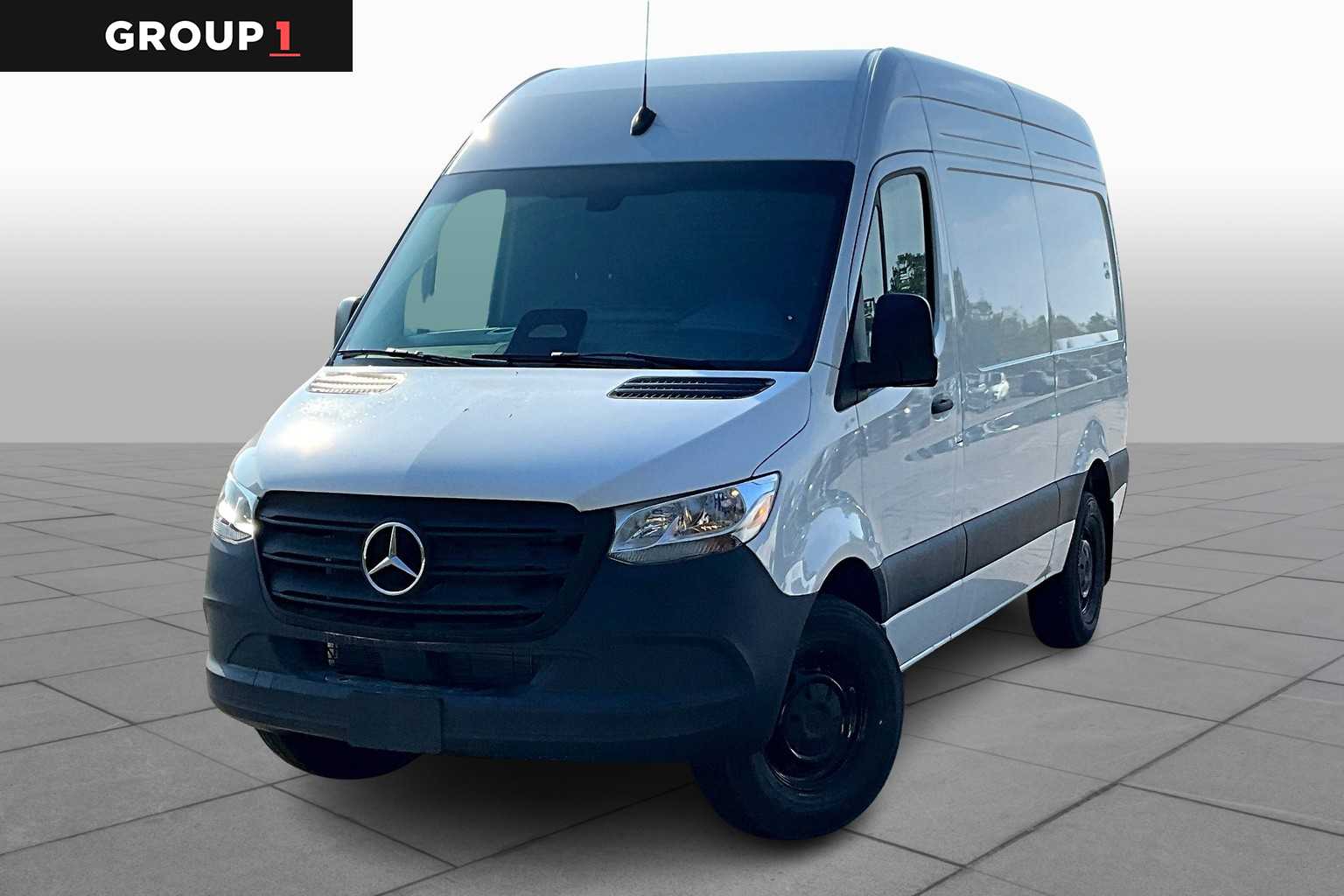 2025 Mercedes-Benz Sprinter Cargo Van Base's photo
