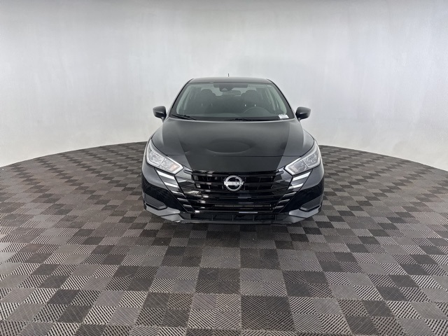 2024 Nissan Versa 1.6 S photo 2