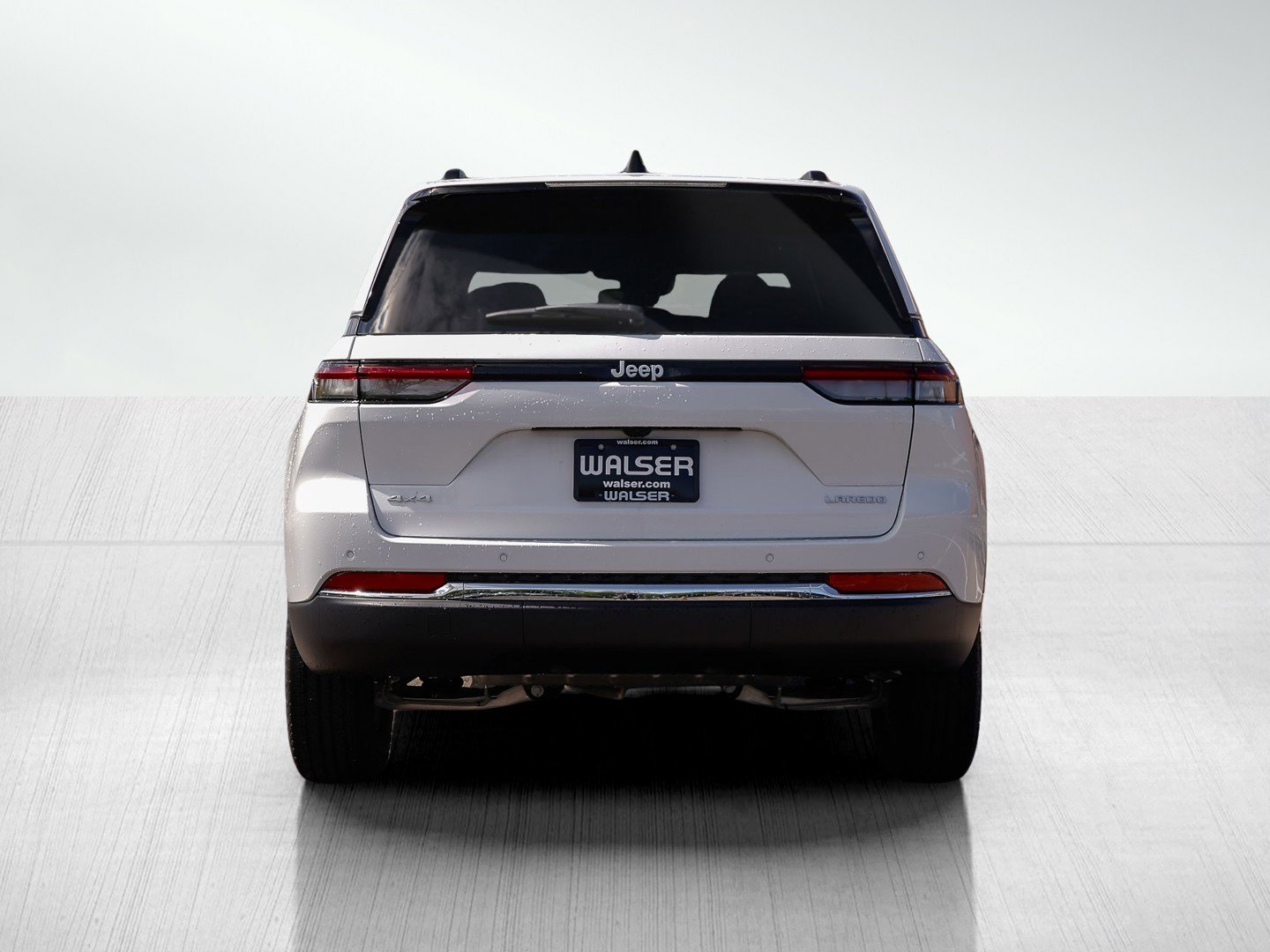 2025 Jeep Grand Cherokee Laredo photo 4