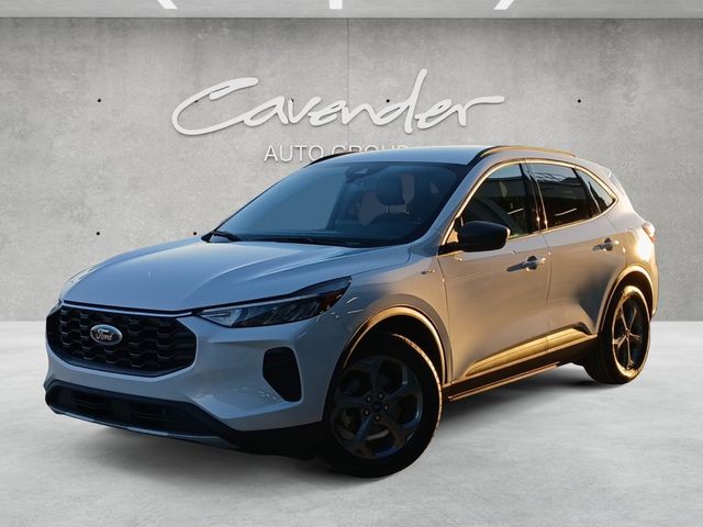 2025 Ford Escape ST-Line's photo