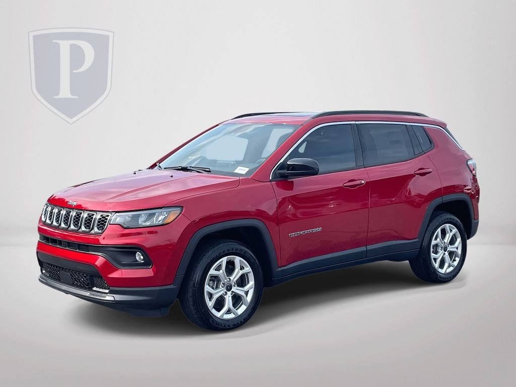 2025 Jeep Compass Latitude photo 3