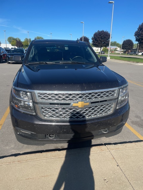 2017 Chevrolet Tahoe LT photo 2