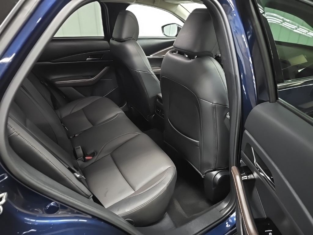 2022 Mazda CX-30 2.5 Turbo Premium photo 16