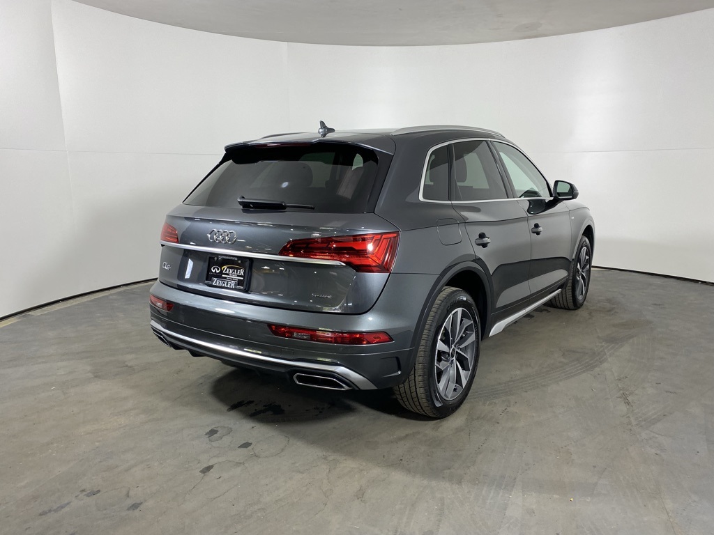 2023 Audi Q5 45 S line Premium photo 2