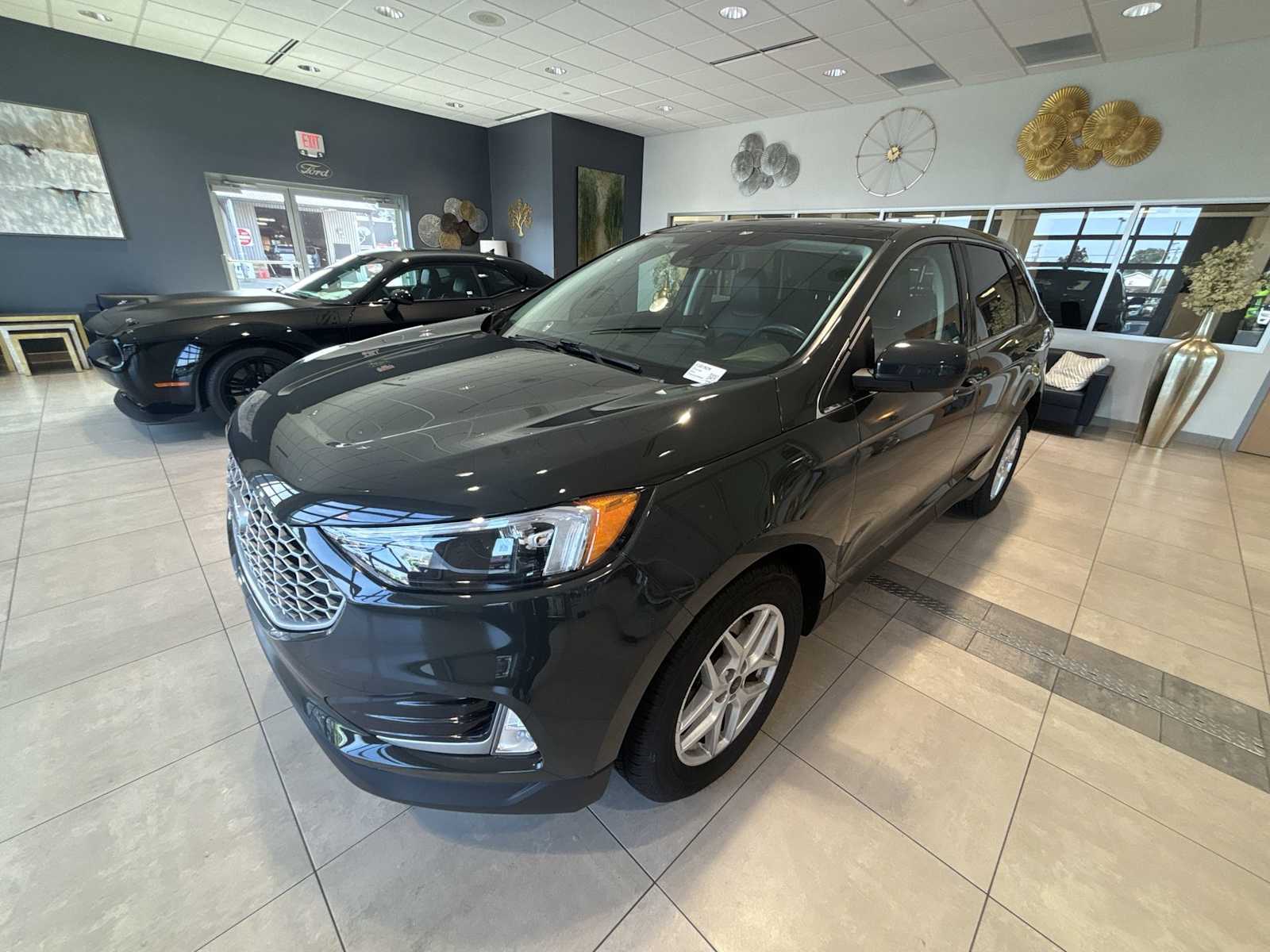 2024 Ford Edge SEL photo 7