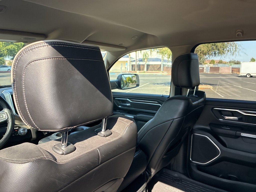2019 Ram 1500 Laramie photo 17