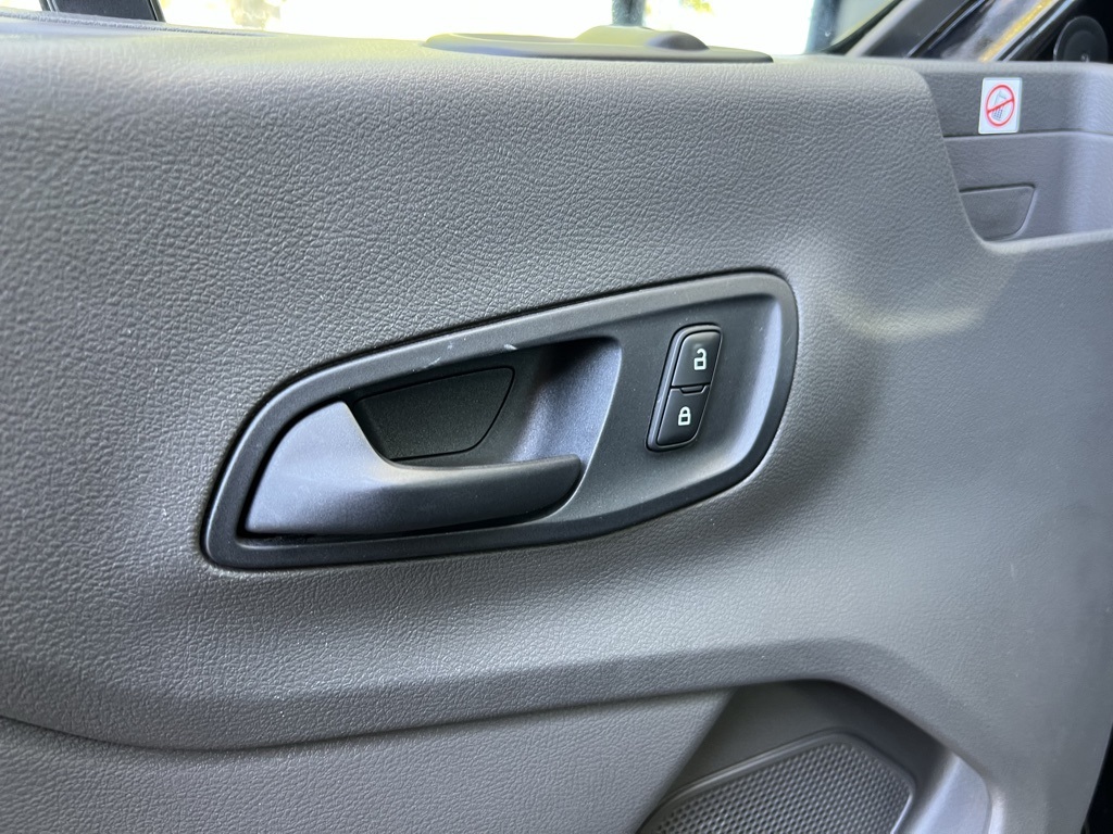 2020 Ford Transit photo 11