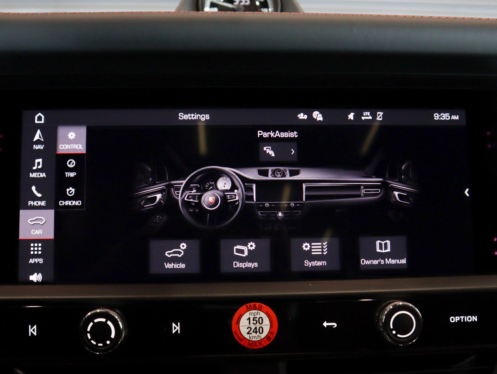 2025 Porsche Macan S photo 24