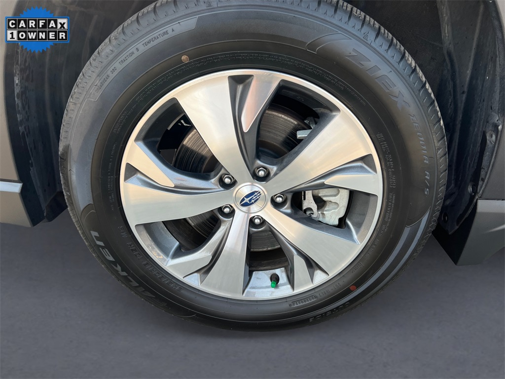 2024 Subaru Ascent Premium photo 9
