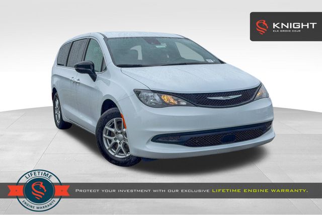 2026 Chrysler Voyager LX's photo