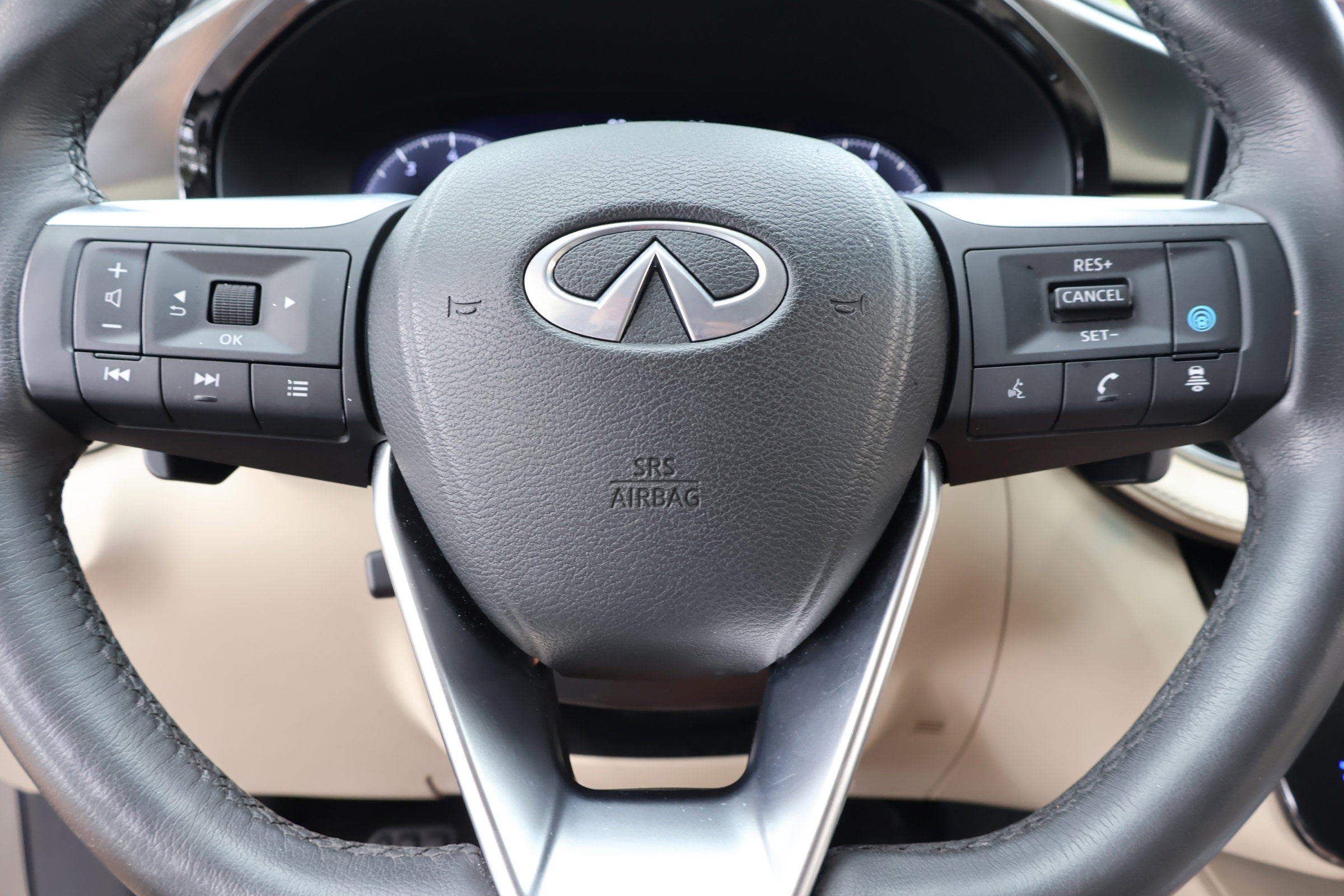 2024 Infiniti QX60 Luxe photo 23