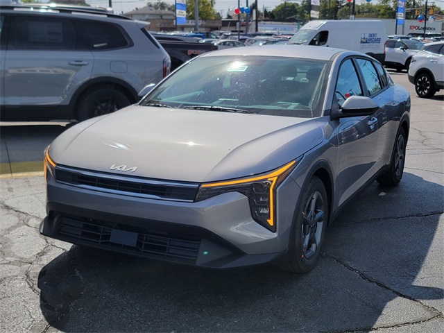 2025 Kia K4 LXS photo 7