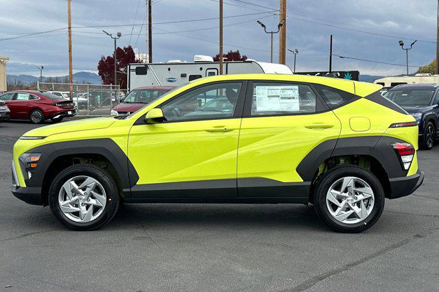 2026 Hyundai Kona SE photo 3
