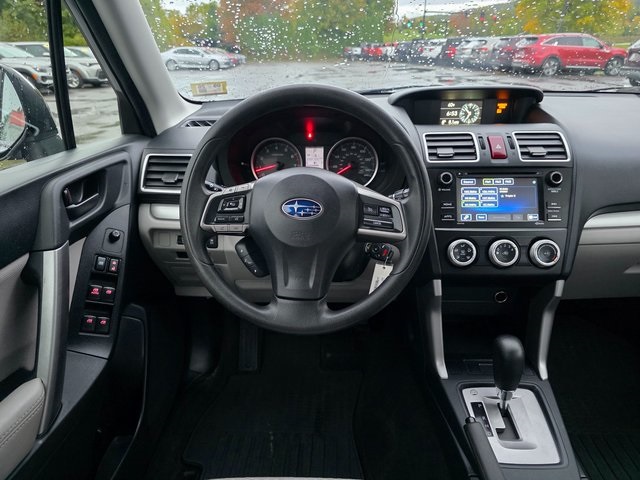 2016 Subaru Forester 2.5i photo 13