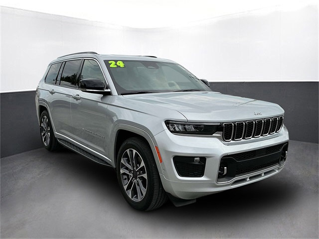 2024 Jeep Grand Cherokee Overland photo 7