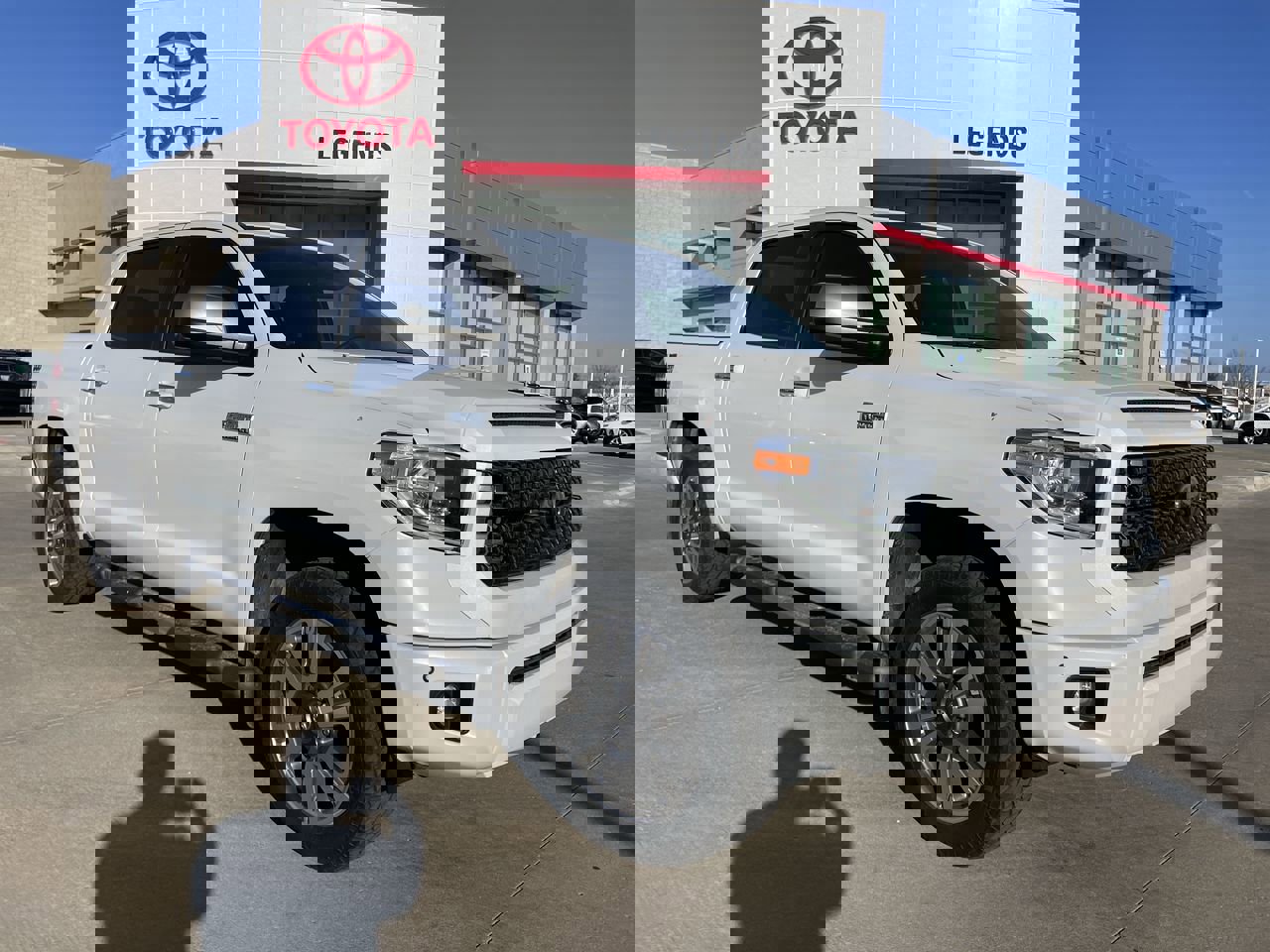 2021 Toyota Tundra Platinum's photo