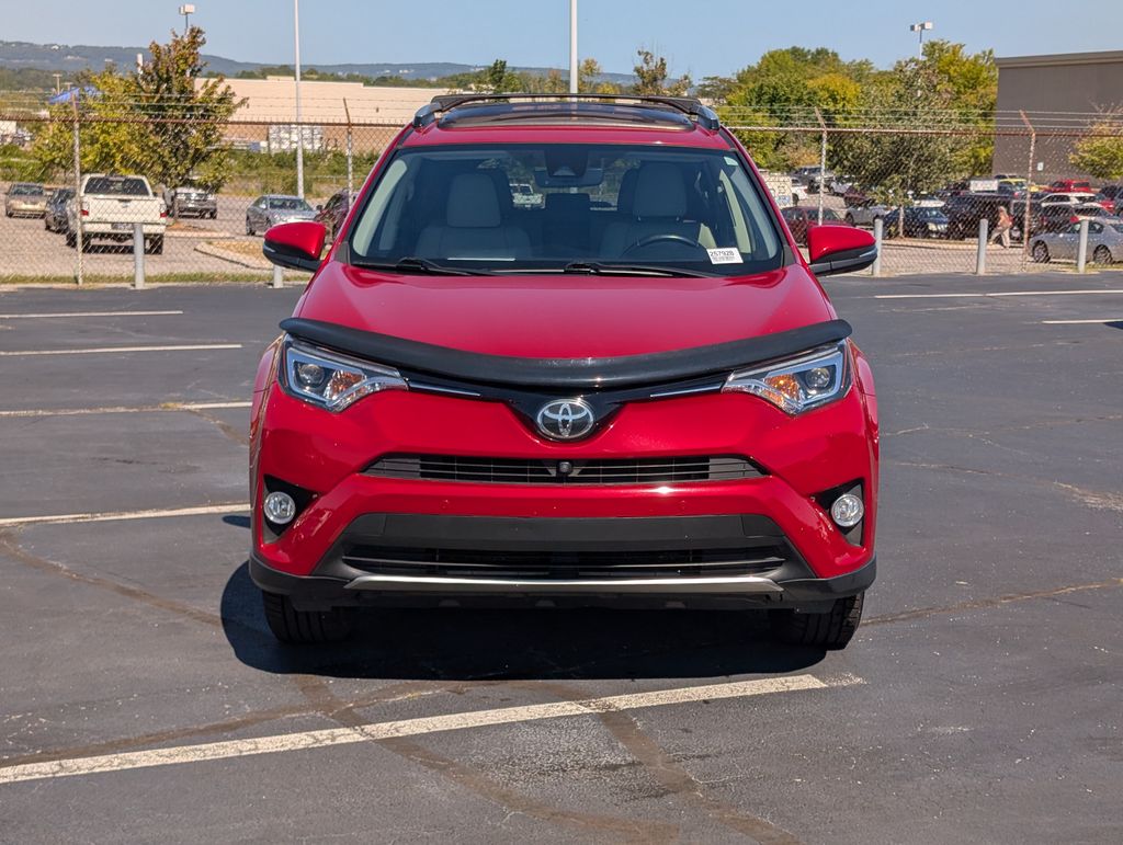 2016 Toyota RAV4 Limited photo 6