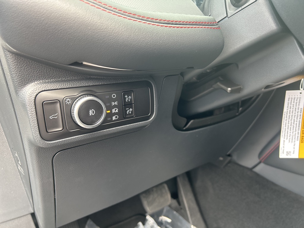 2025 Ford Explorer ST photo 21