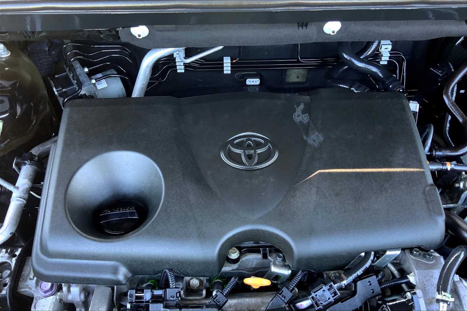 2022 Toyota RAV4 XLE photo 28