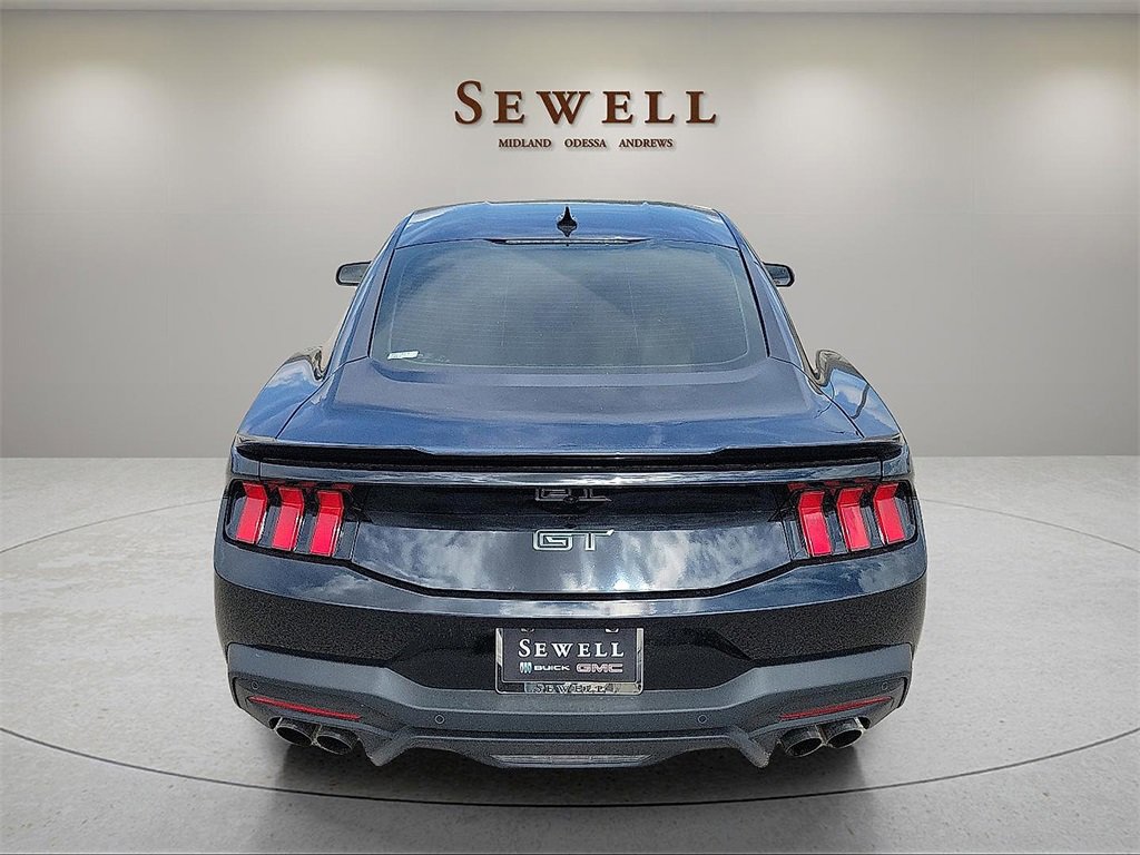 2024 Ford Mustang GT Premium photo 4