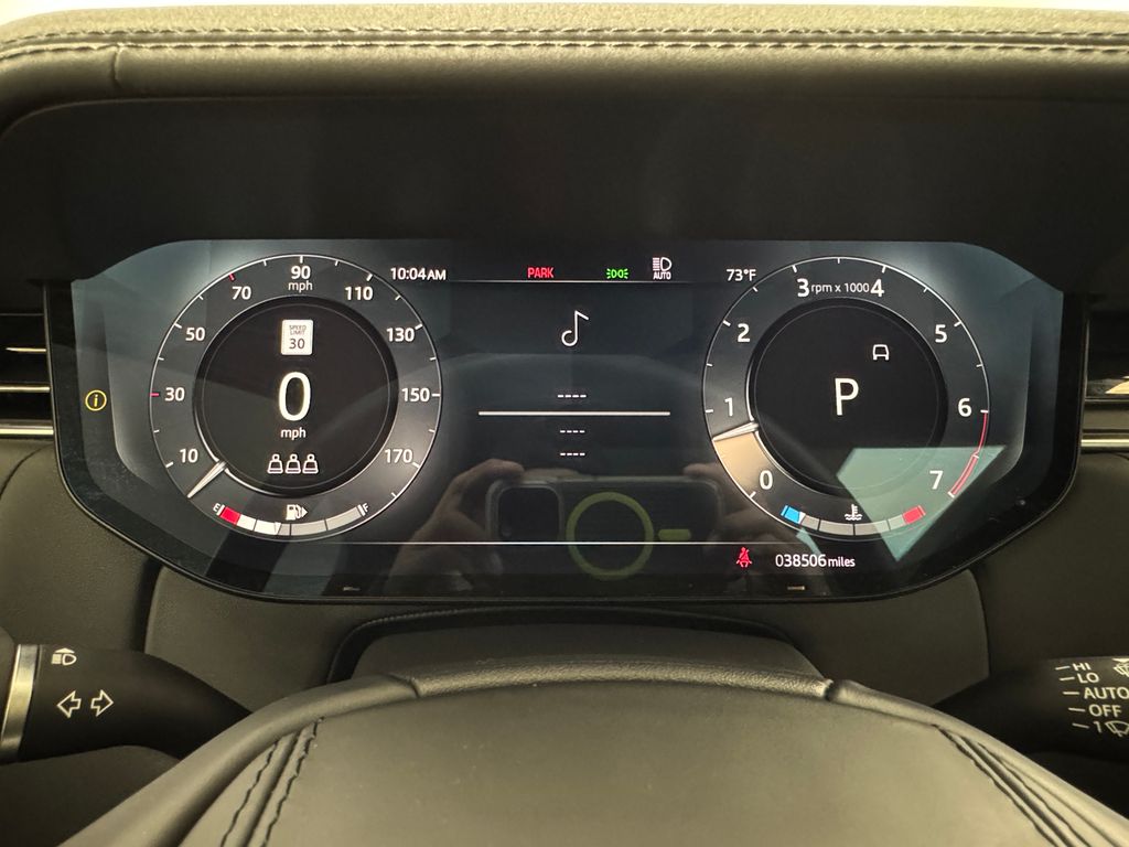 2023 Land Rover Range Rover SE photo 15