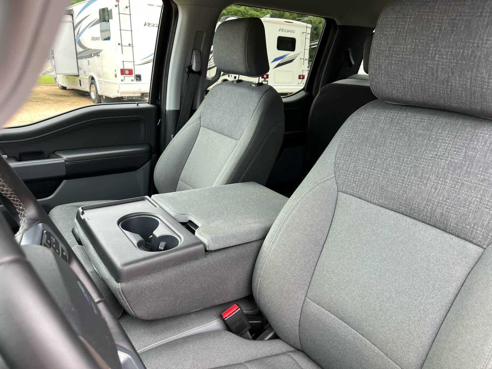 2024 Ford F-150 XLT photo 18