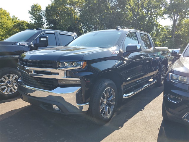 2021 Chevrolet Silverado 1500 LT photo 3