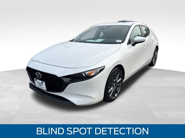 2023 Mazda Mazda3 2.5 s Preferred photo 3