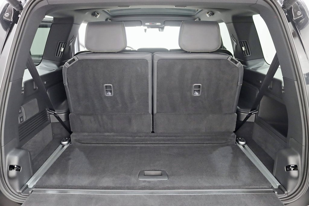 2025 Rivian R1S Adventure photo 33