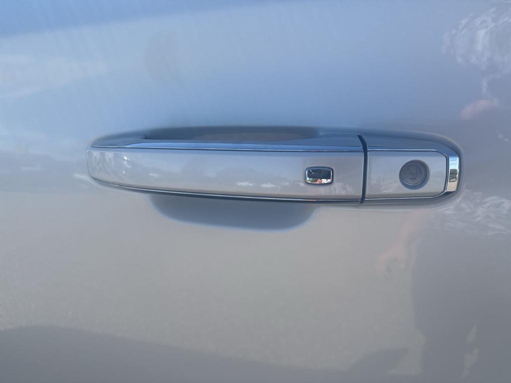 2015 Gmc Yukon 1500 Denali photo 9