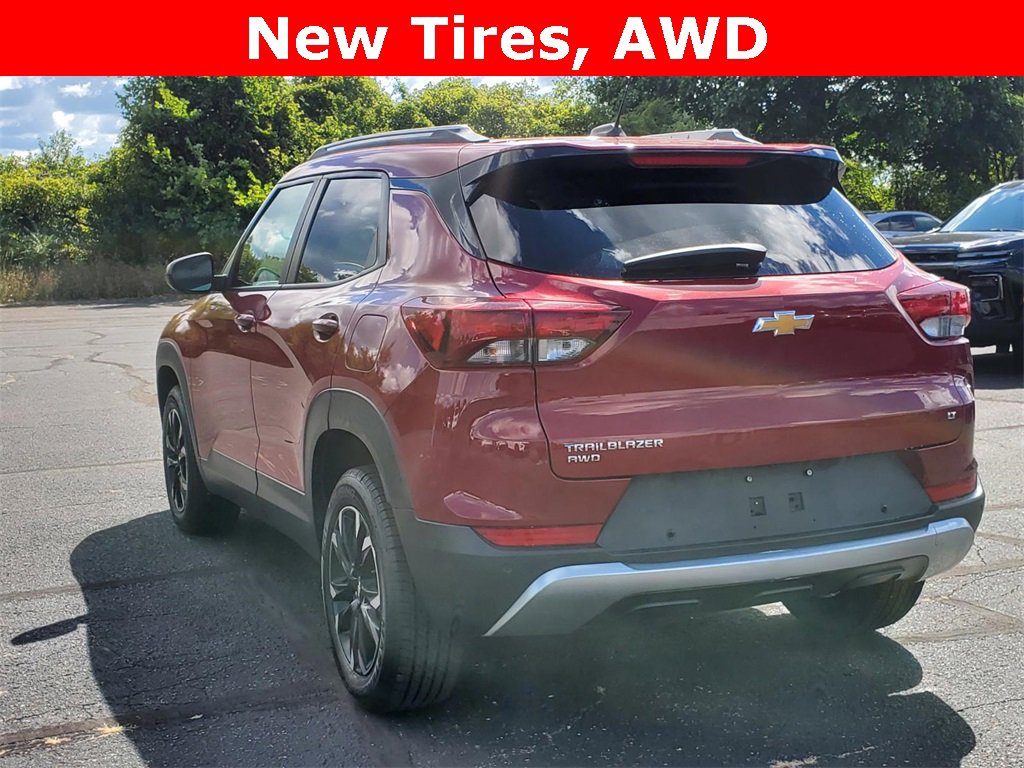 2021 Chevrolet Trailblazer LT photo 3
