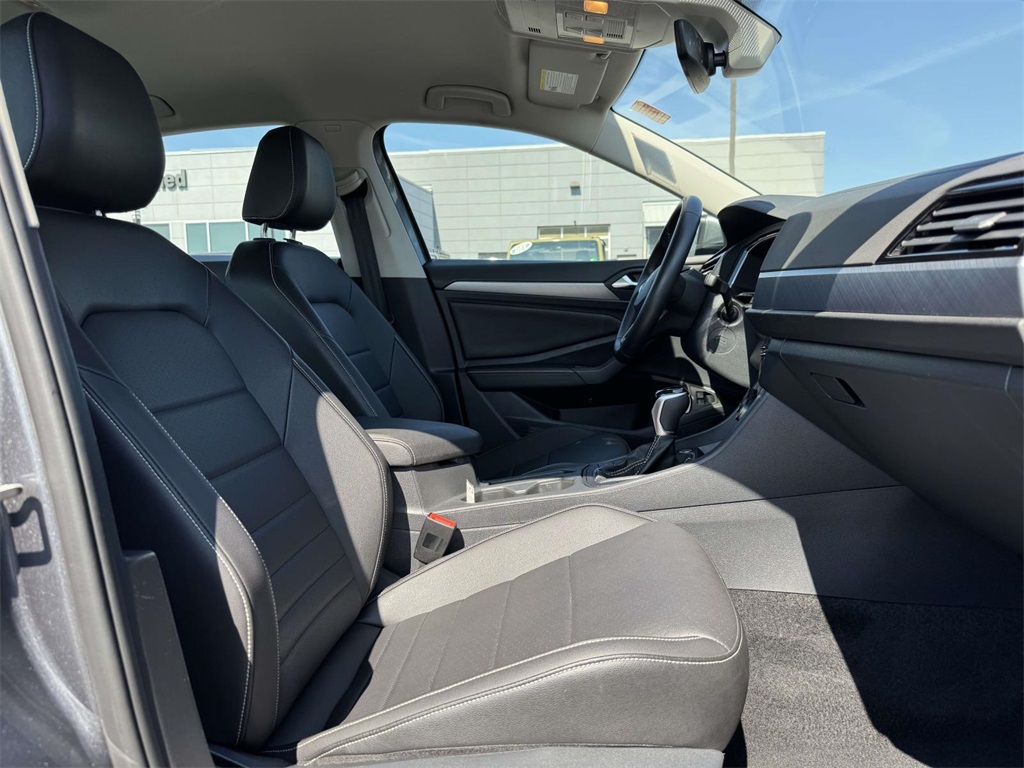 2024 Volkswagen Jetta 1.5T SE photo 12