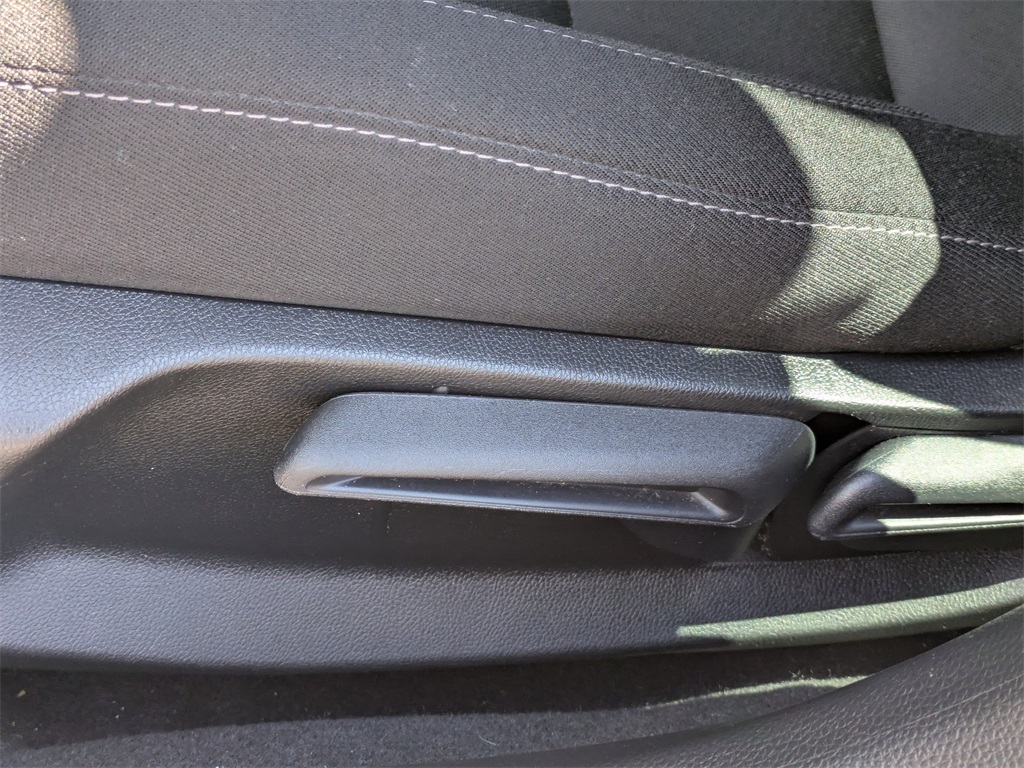 2023 Honda Civic LX photo 19