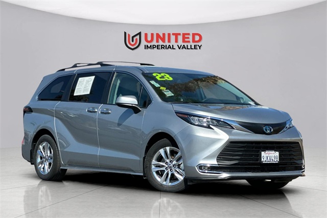 2023 Toyota Sienna XLE