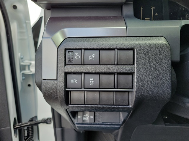 2025 Toyota Tacoma SR5 Double Cab photo 17