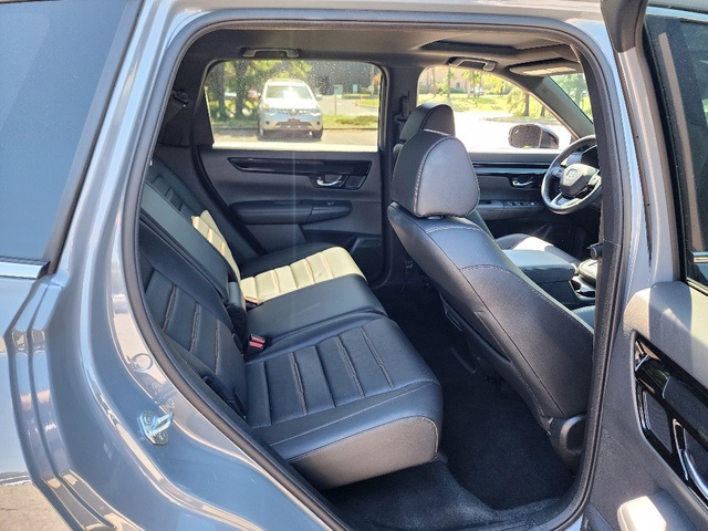 2023 Honda CR-V Hybrid Sport Touring photo 13