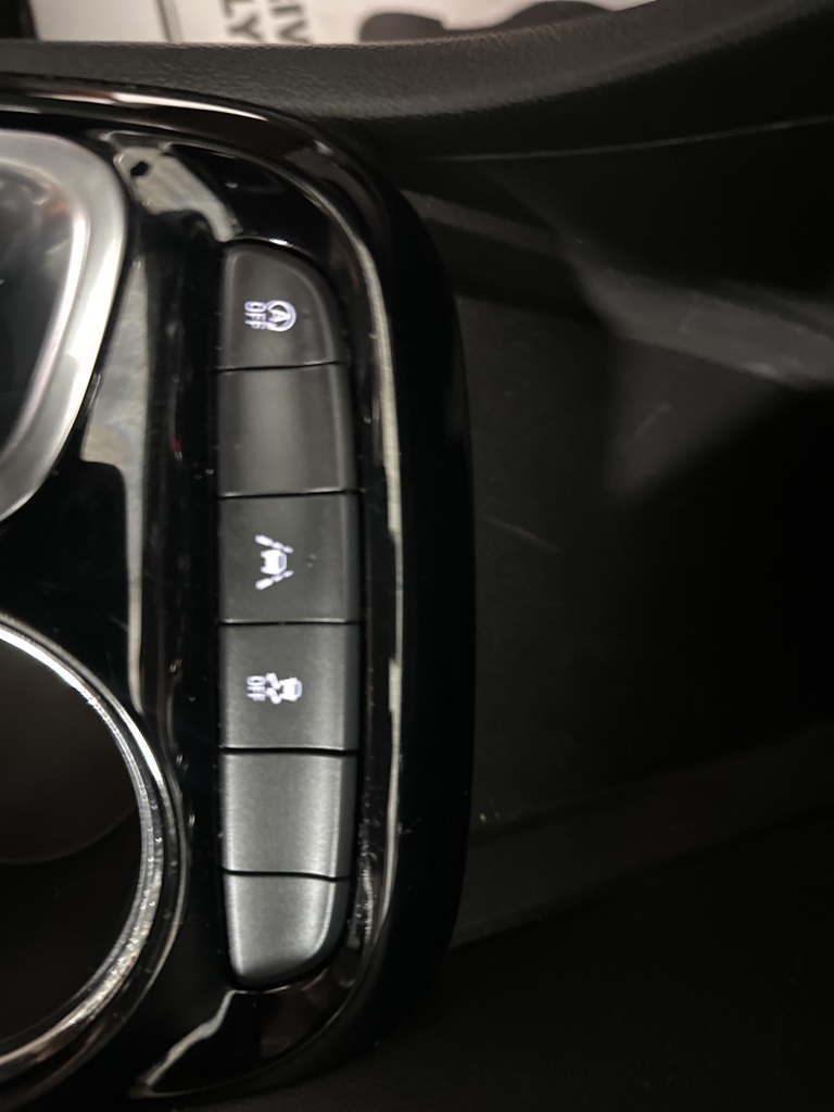 2024 Buick Encore GX Sport Touring photo 18