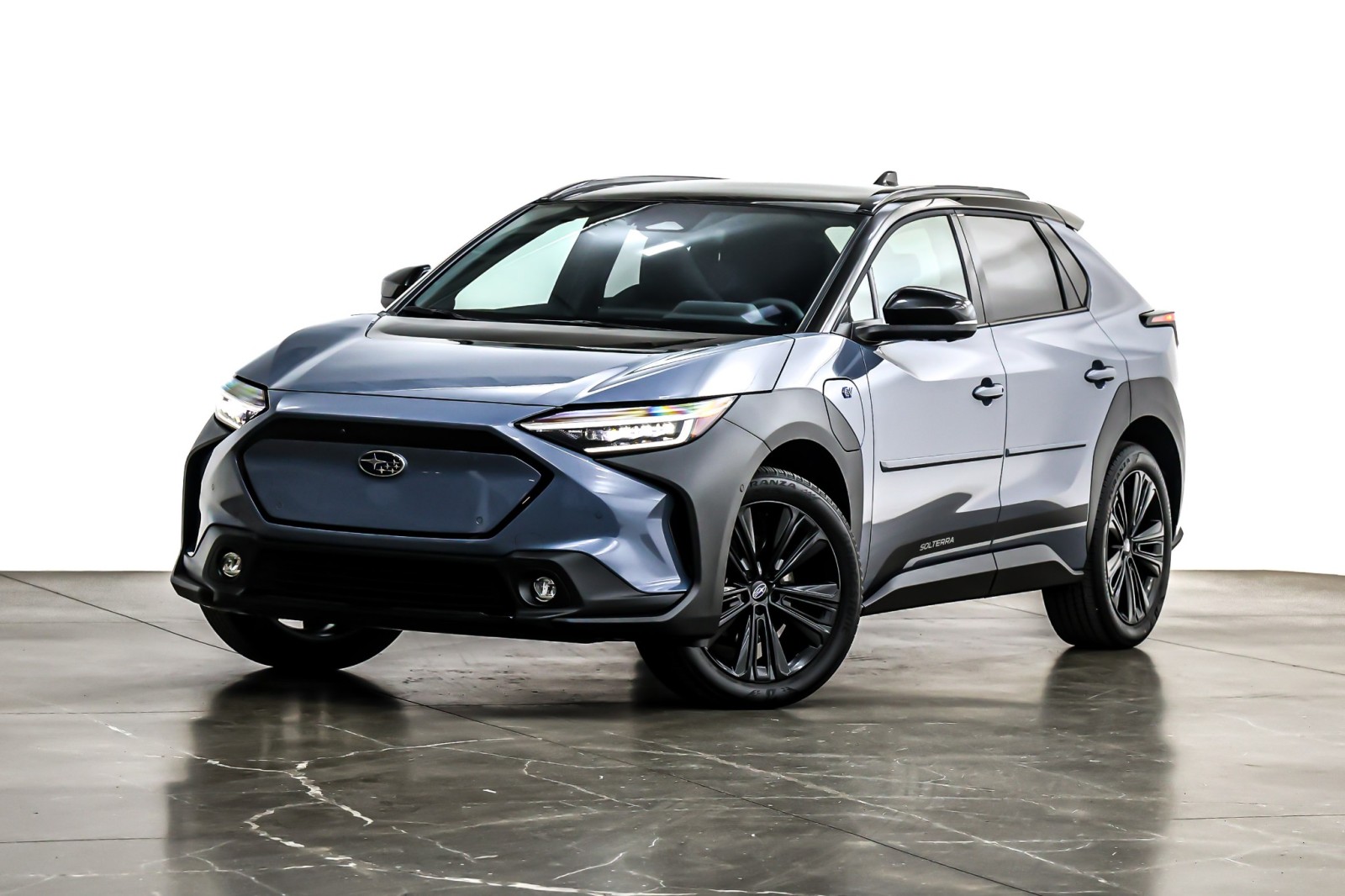 2025 Subaru Solterra Touring's photo