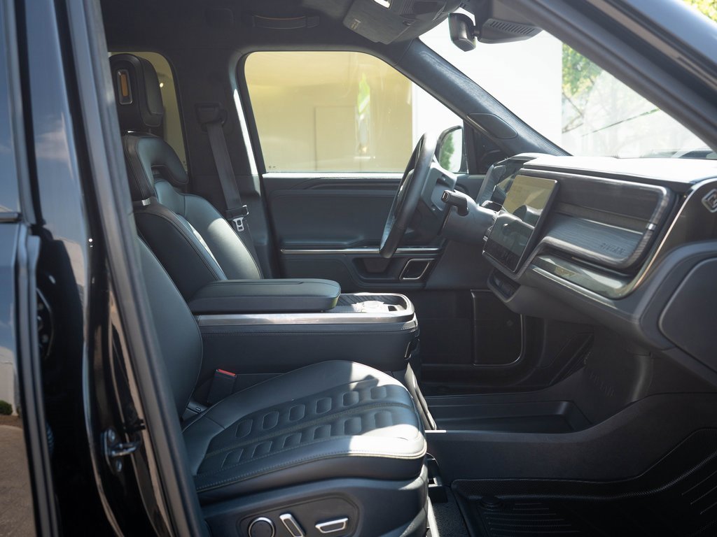2023 Rivian R1T Adventure photo 31