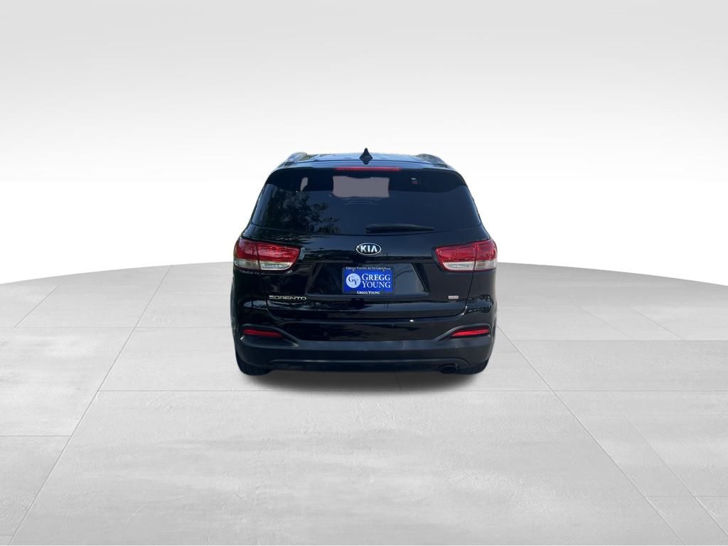 2017 Kia Sorento LX photo 3
