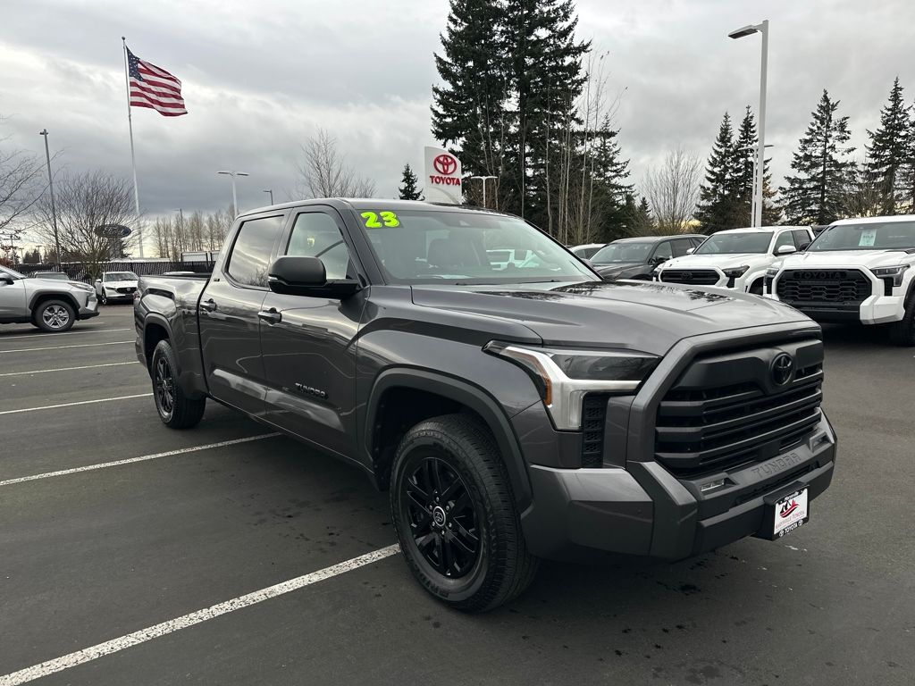 2023 Toyota Tundra SR5's photo