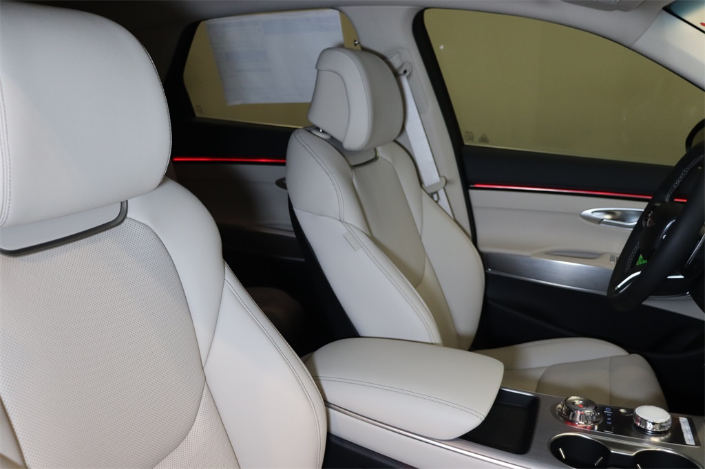 2026 Genesis GV70 2.5T Select photo 11