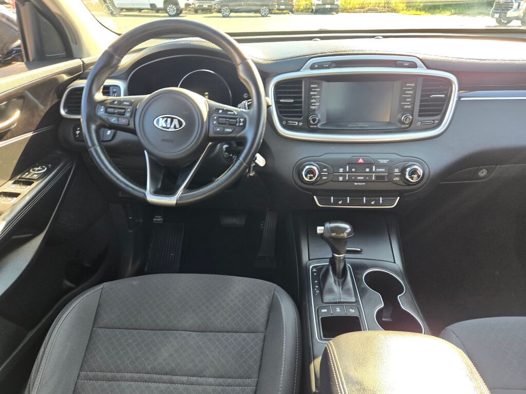 2017 Kia Sorento LX photo 10