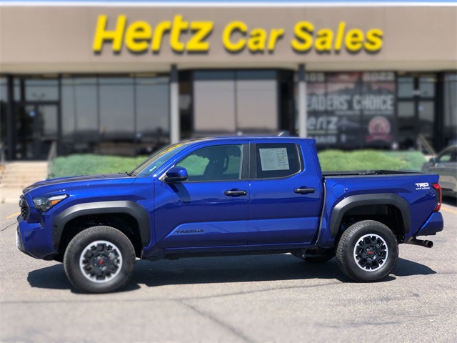 2024 Toyota Tacoma TRD Off-Road photo 2