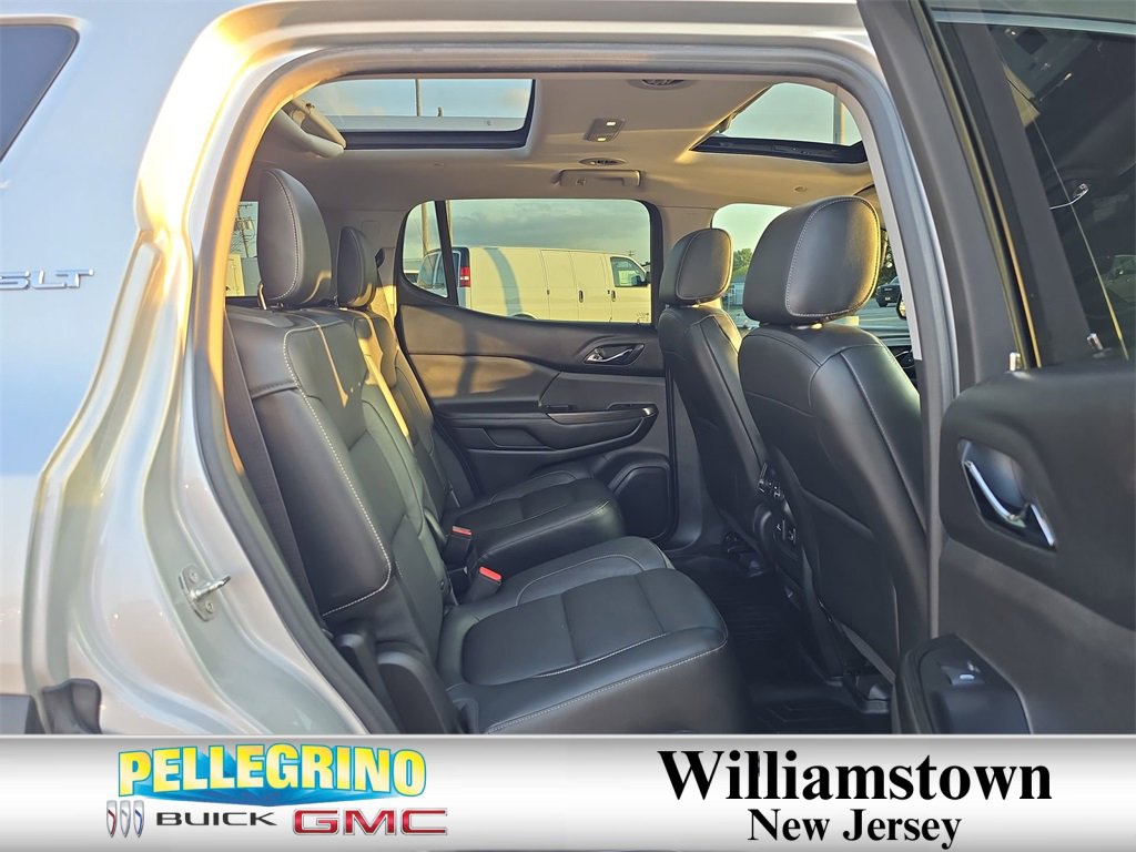 2017 Gmc Acadia SLT photo 28