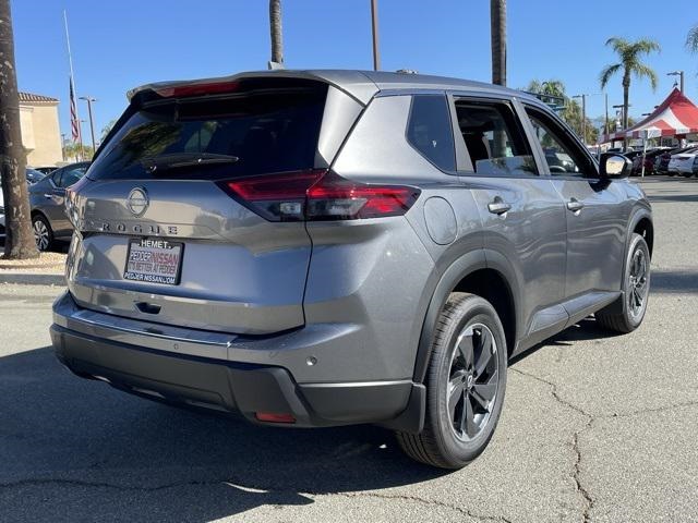 2025 Nissan Rogue SV photo 2